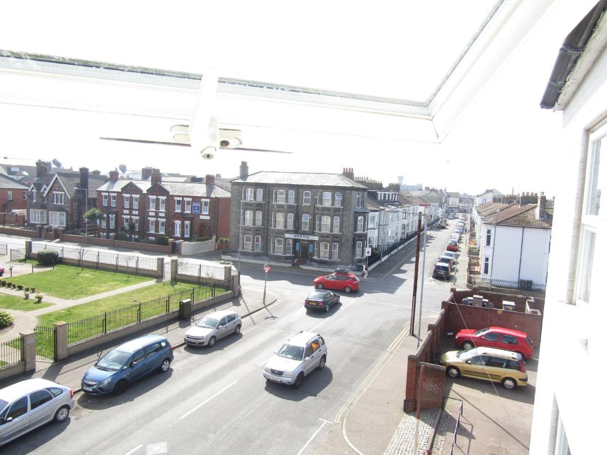 Silverstone House Great Yarmouth Buitenkant foto